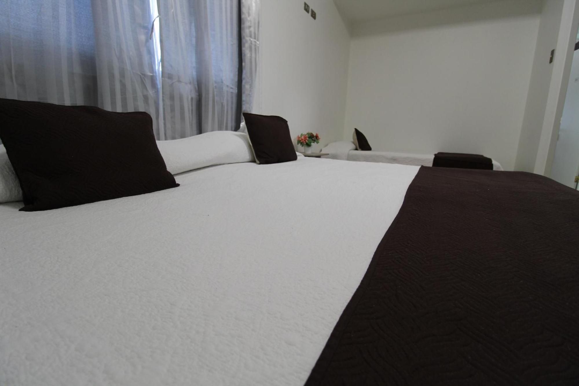 Juku Hostal Calama Exterior photo